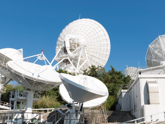 为工厂实现高效、准确的自动化生产，GPS北斗同步时钟是必不可少的